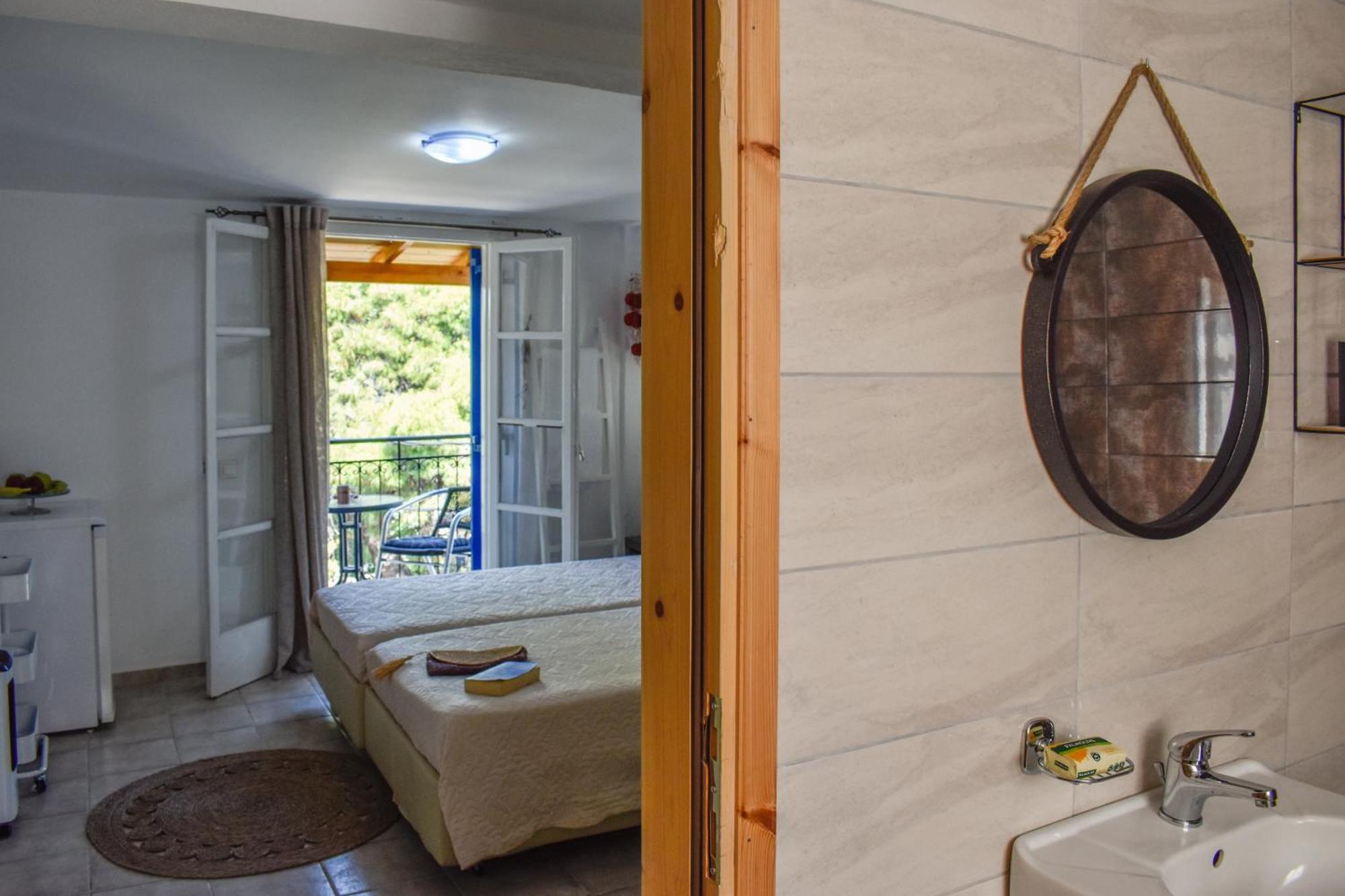 Bonsai Aparthotel Skiathos Town Exterior foto