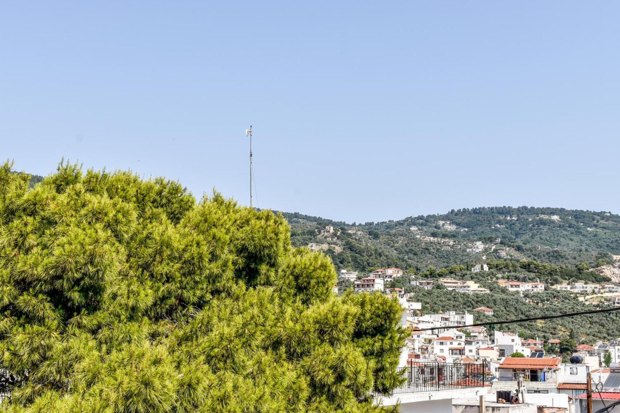 Bonsai Aparthotel Skiathos Town Exterior foto