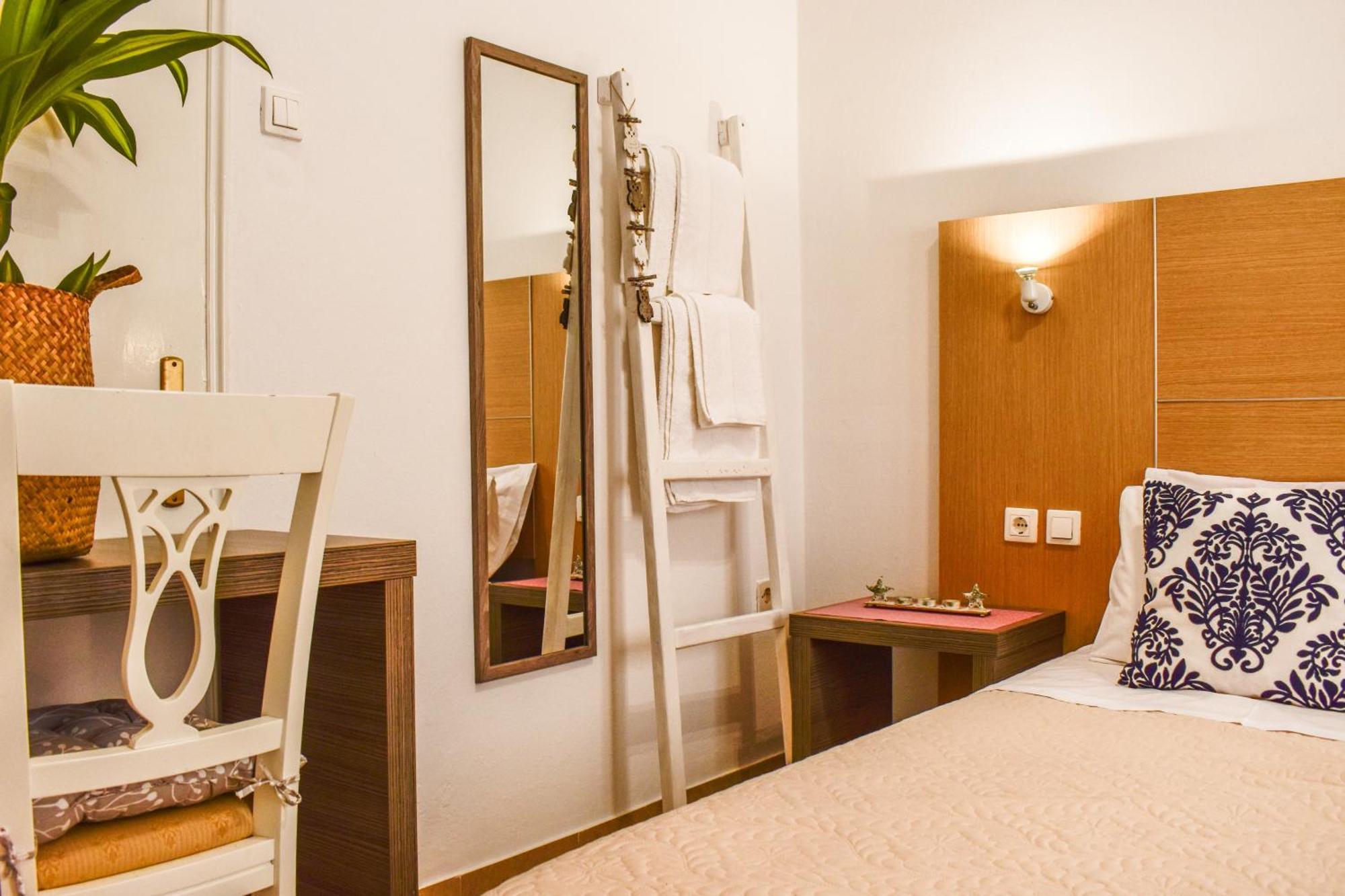Bonsai Aparthotel Skiathos Town Exterior foto